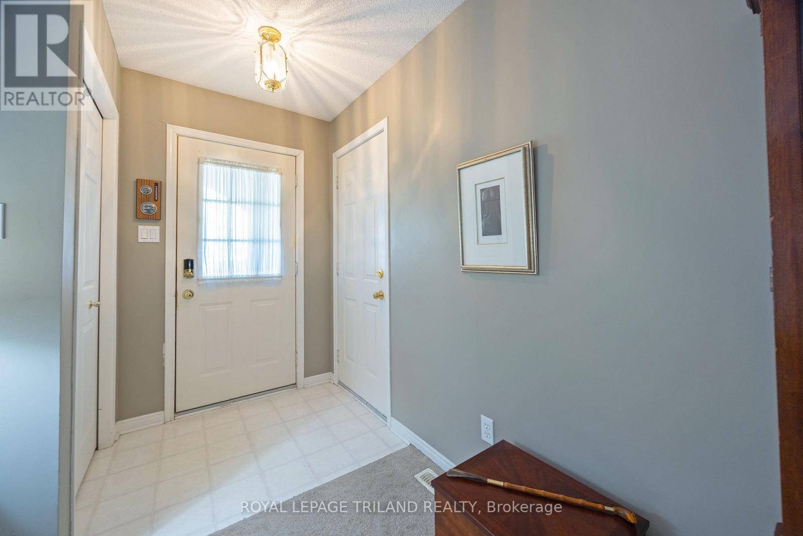 17 - 1100 Byron Baseline Road, London South, Ontario  N6K 4M3 - Photo 6 - X13234134