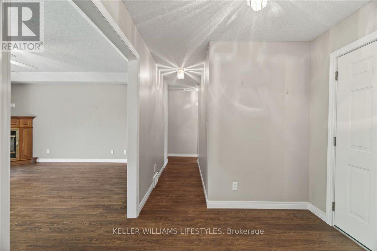 49 Ann Street, Lambton Shores, Ontario  N0M 1B0 - Photo 17 - X13234338