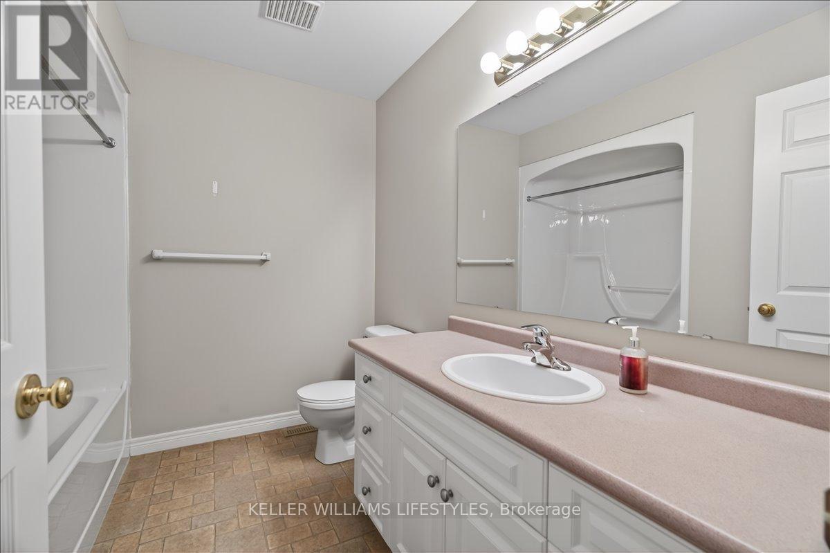 49 Ann Street, Lambton Shores, Ontario  N0M 1B0 - Photo 18 - X13234338