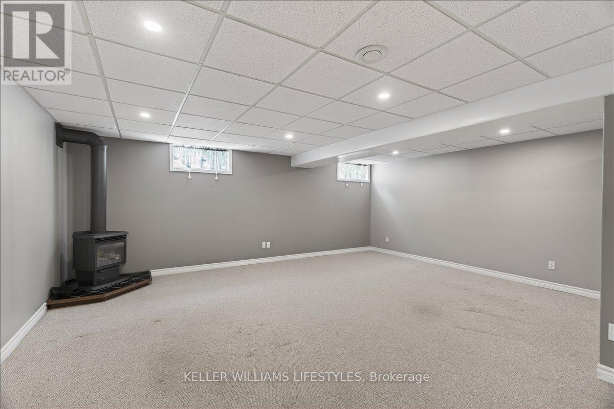 49 Ann Street, Lambton Shores, Ontario  N0M 1B0 - Photo 31 - X13234338