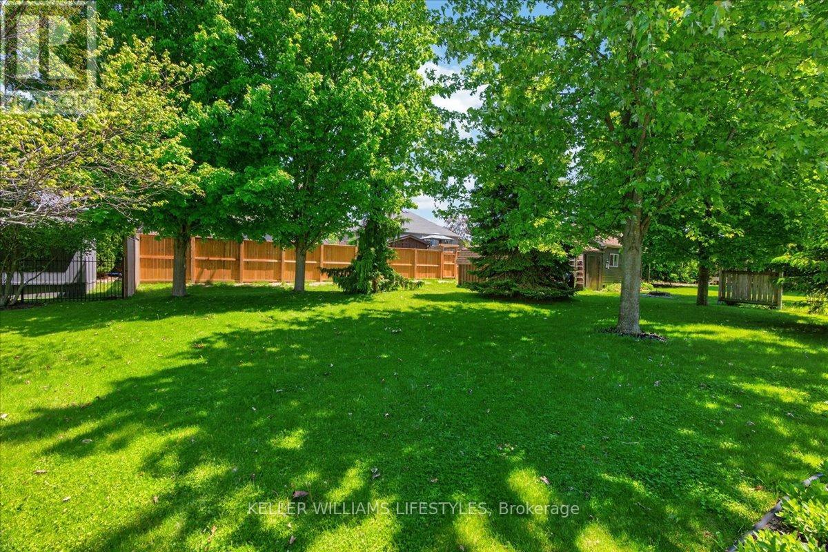 49 Ann Street, Lambton Shores, Ontario  N0M 1B0 - Photo 37 - X13234338