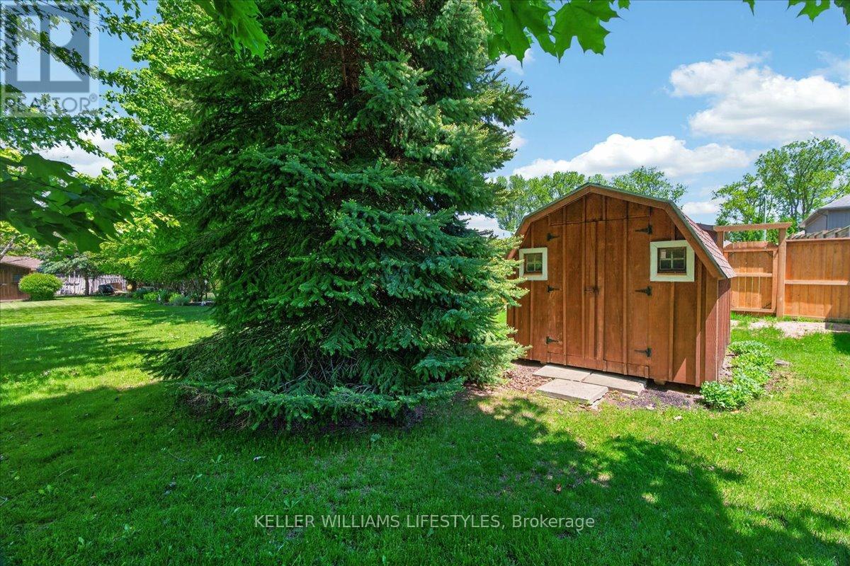 49 Ann Street, Lambton Shores, Ontario  N0M 1B0 - Photo 39 - X13234338