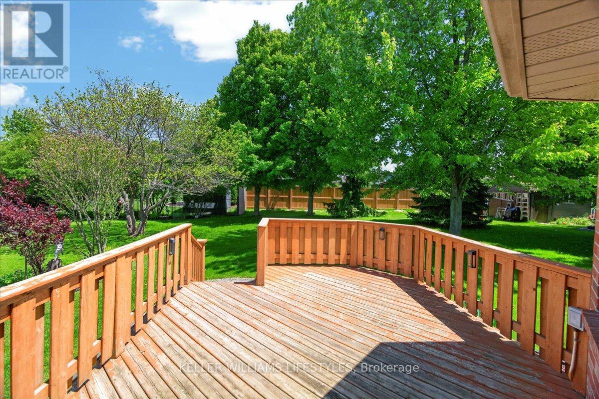 49 Ann Street, Lambton Shores, Ontario  N0M 1B0 - Photo 42 - X13234338