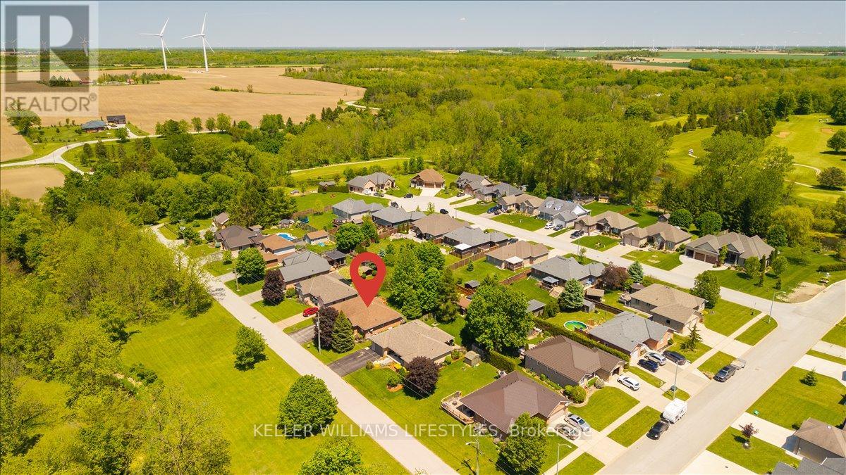 49 Ann Street, Lambton Shores, Ontario  N0M 1B0 - Photo 46 - X13234338