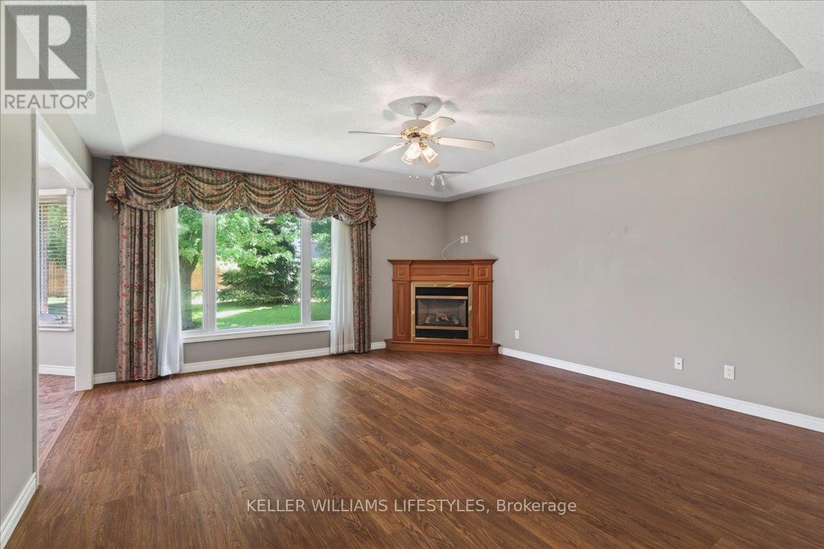 49 Ann Street, Lambton Shores, Ontario  N0M 1B0 - Photo 7 - X13234338