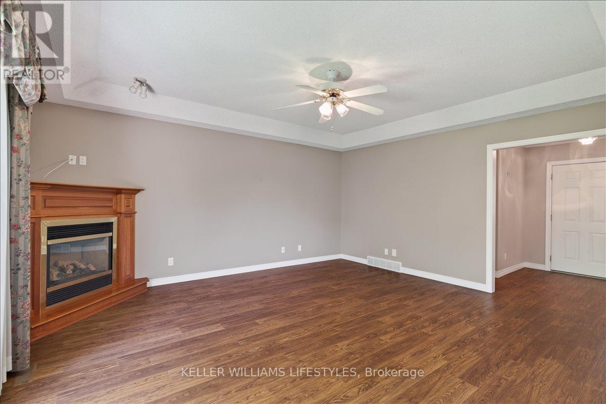 49 Ann Street, Lambton Shores, Ontario  N0M 1B0 - Photo 8 - X13234338