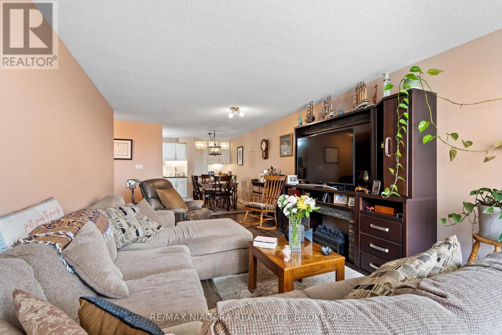 B5 - 7 Gale Crescent, St. Catharines, Ontario  L2R 7M8 - Photo 6 - X12983432