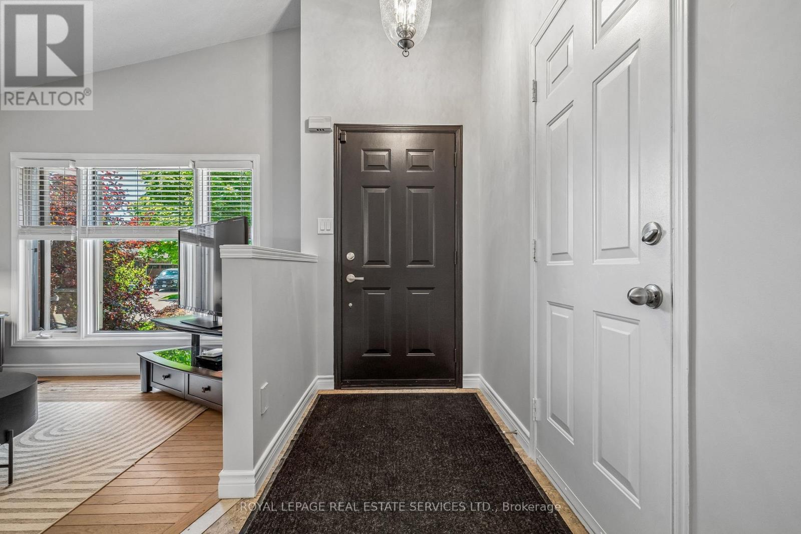 39 Liam Drive, Hamilton, Ontario  L9G 4Y1 - Photo 4 - X13233916