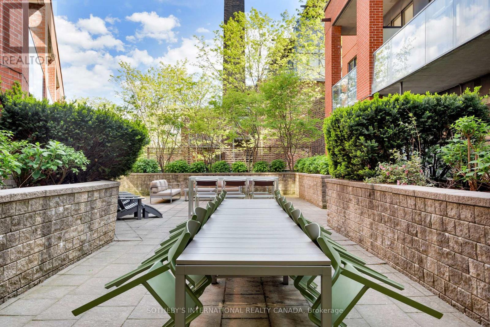 402 - 369 Sorauren Avenue, Toronto, Ontario  M6R 3C1 - Photo 32 - W13222360