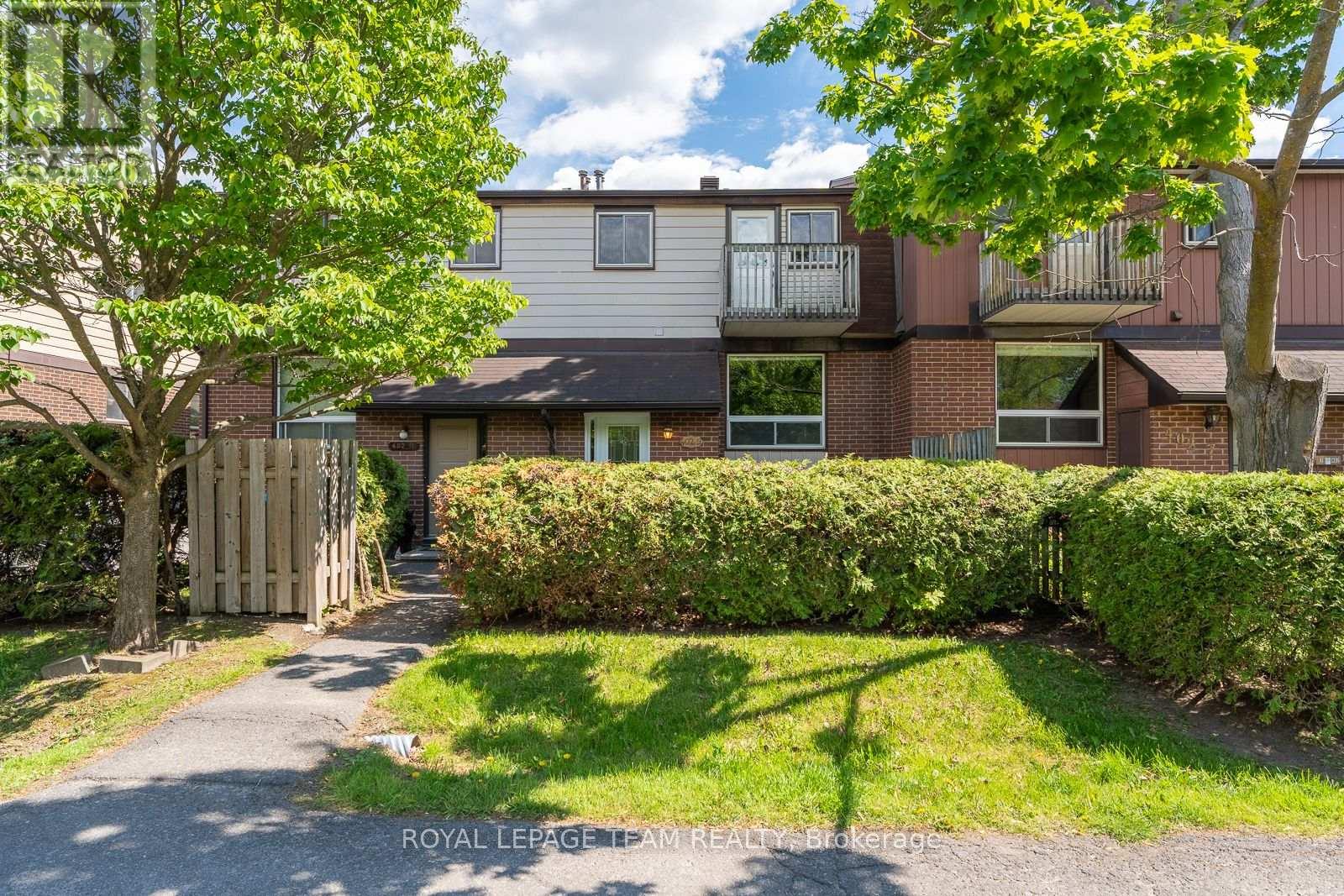 9 - 402 MONTFORT STREET, Ottawa, Ontario