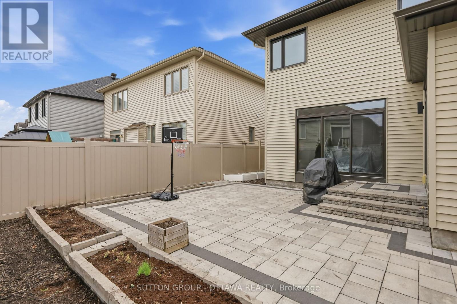 824 Contour Street, Ottawa, Ontario  K1W 1G2 - Photo 25 - X13234392