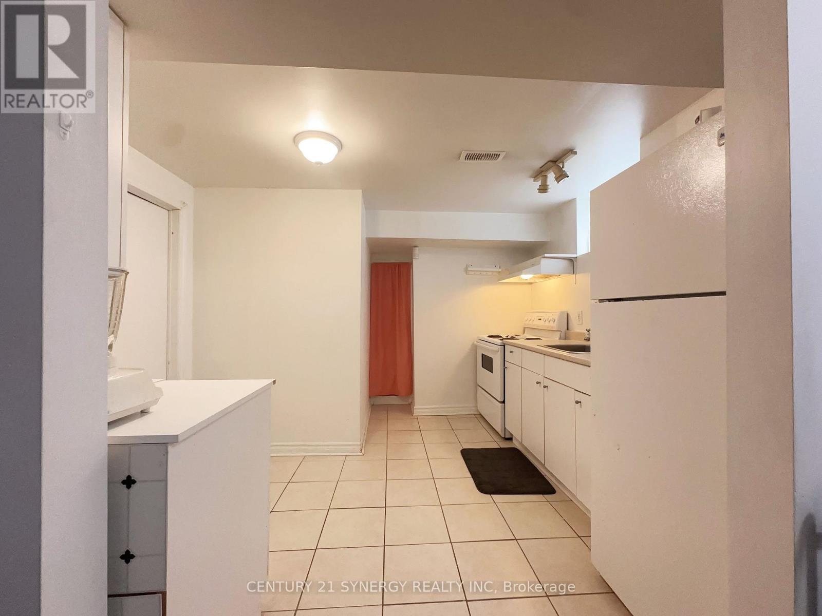 2 - 1236 Clyde Avenue, Ottawa, Ontario  K2C 1Y4 - Photo 8 - X13234454