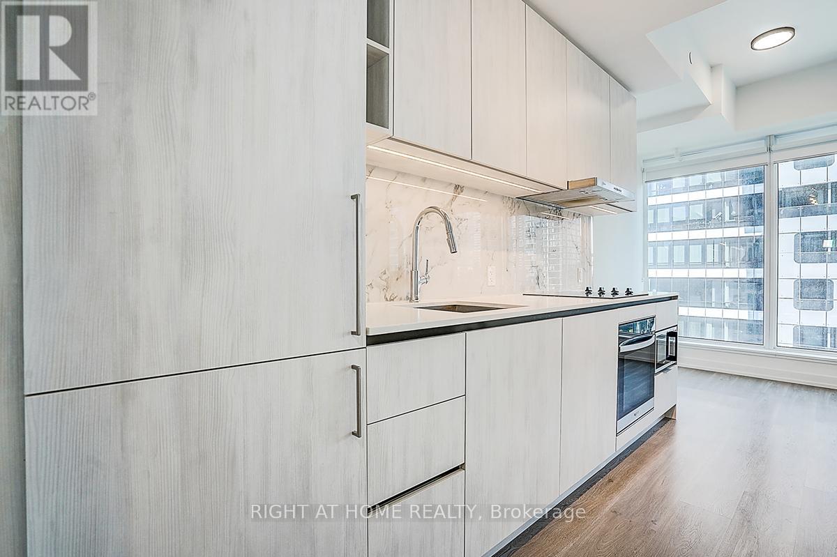 2606 - 8 Wellesley Street W, Toronto, Ontario  M4Y 0J5 - Photo 31 - C13224822