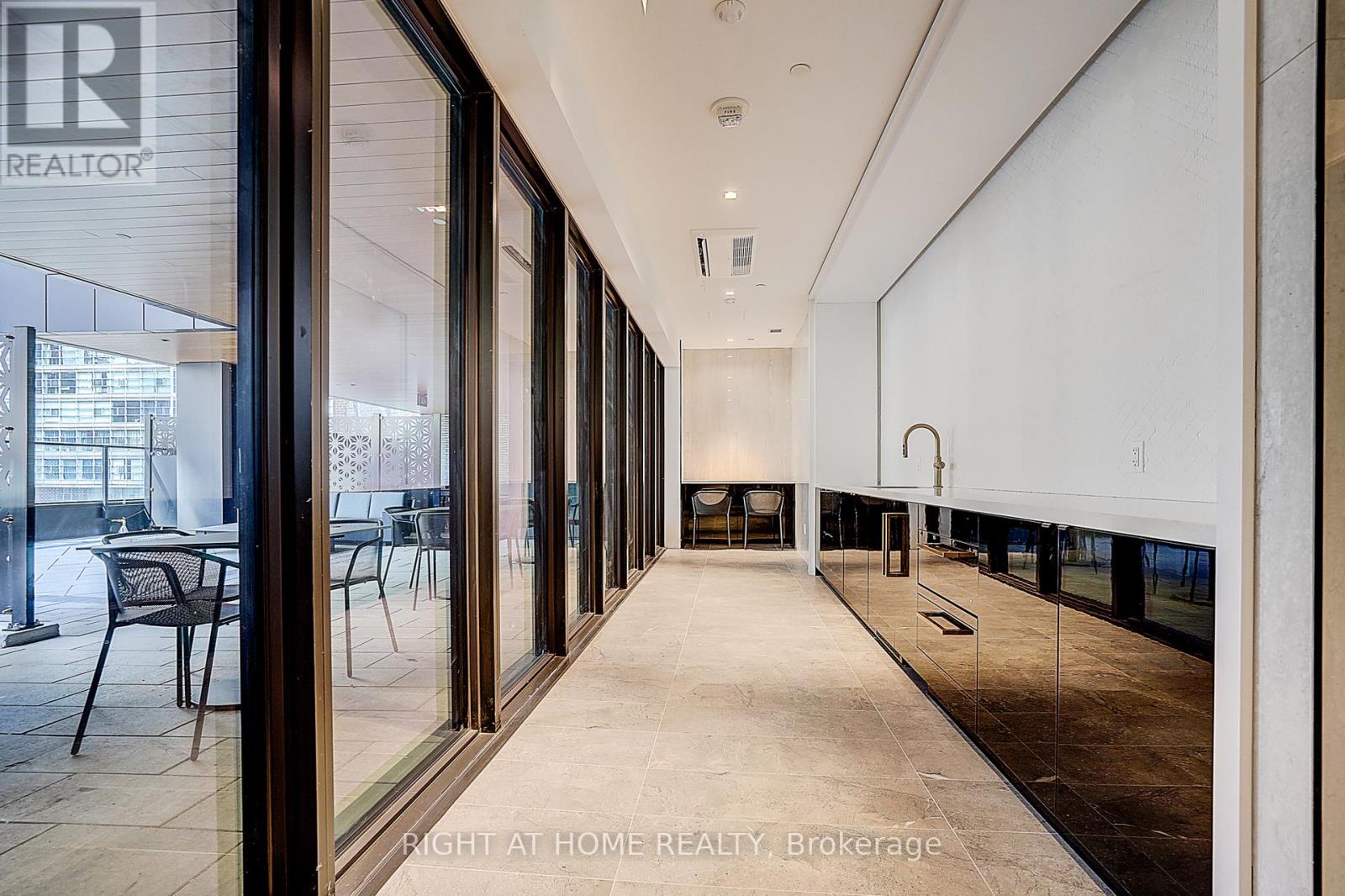 2606 - 8 Wellesley Street W, Toronto, Ontario  M4Y 0J5 - Photo 24 - C13224822
