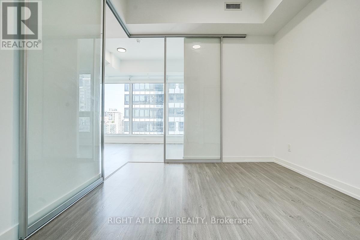 2606 - 8 Wellesley Street W, Toronto, Ontario  M4Y 0J5 - Photo 44 - C13224822