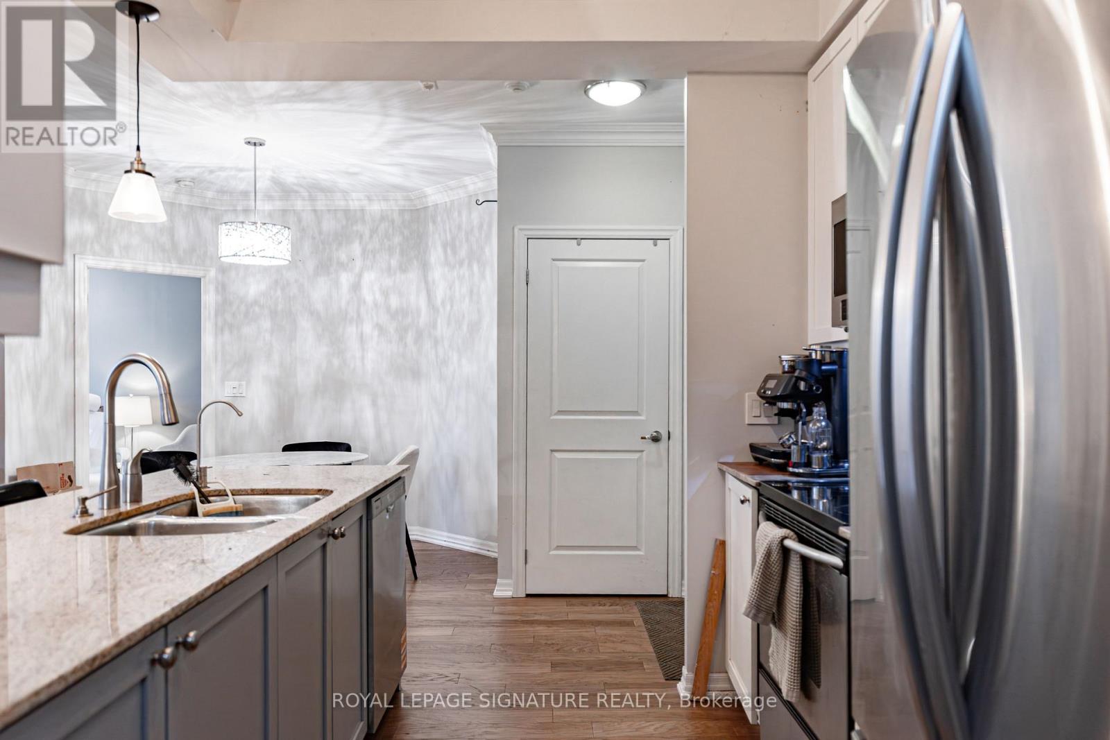 109 - 245 Dalesford Road, Toronto, Ontario  M8Y 4H7 - Photo 5 - W13083156