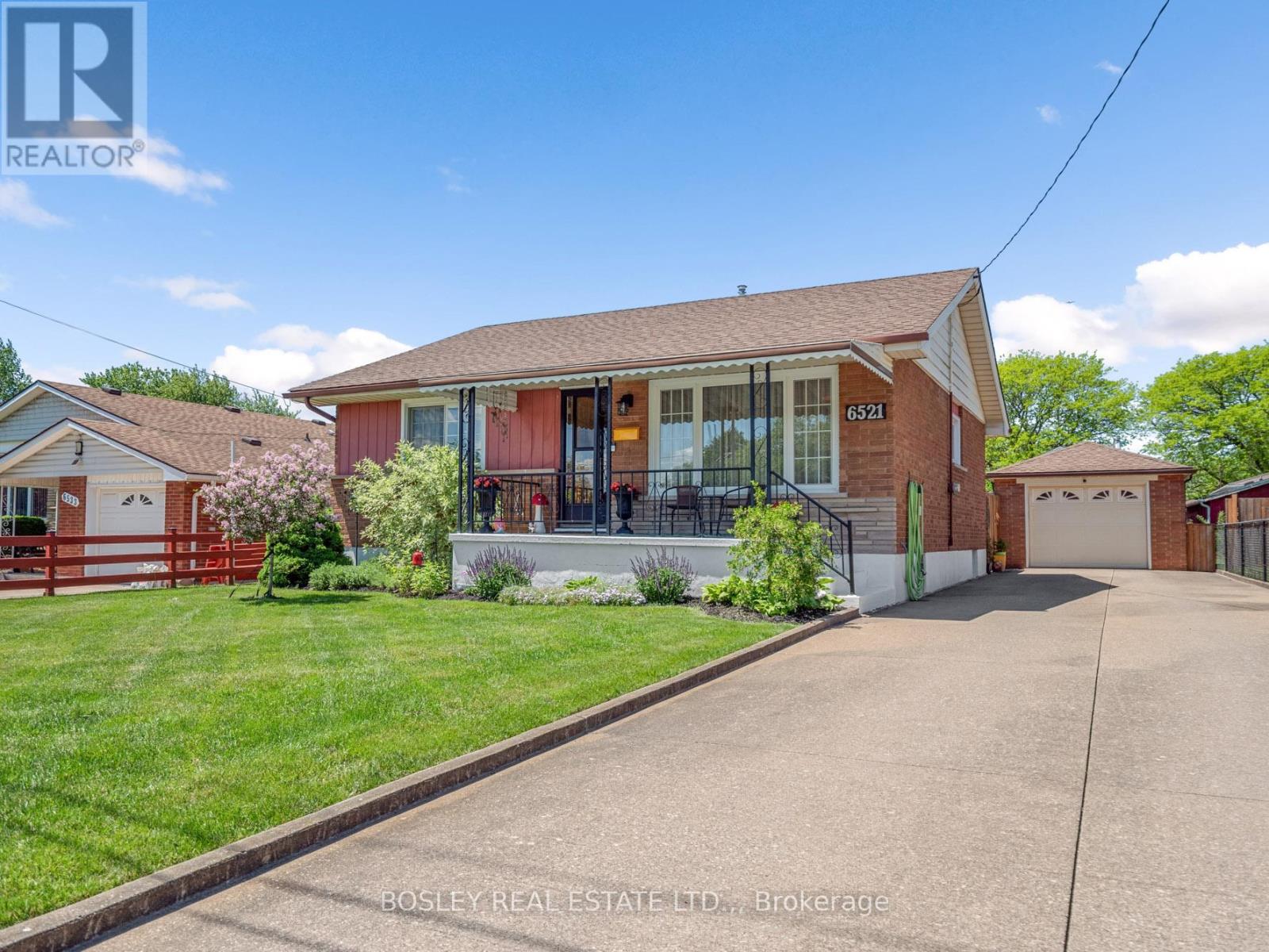 6521 Caledonia Street, Niagara Falls, Ontario  L2G 5A6 - Photo 1 - X13234230