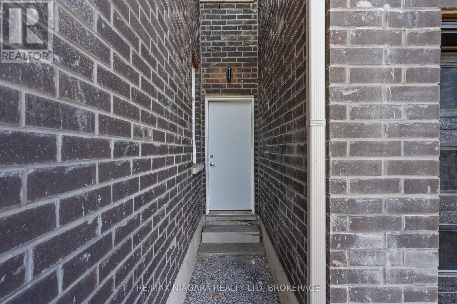 219 Wells Avenue, Fort Erie, Ontario  L0S 1N0 - Photo 5 - X13234296