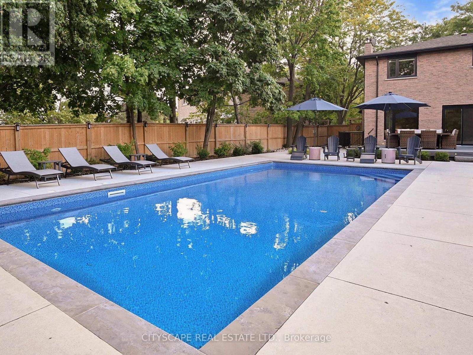 2585 Kenna Court, Mississauga, Ontario  L5K 2K4 - Photo 37 - W13233960