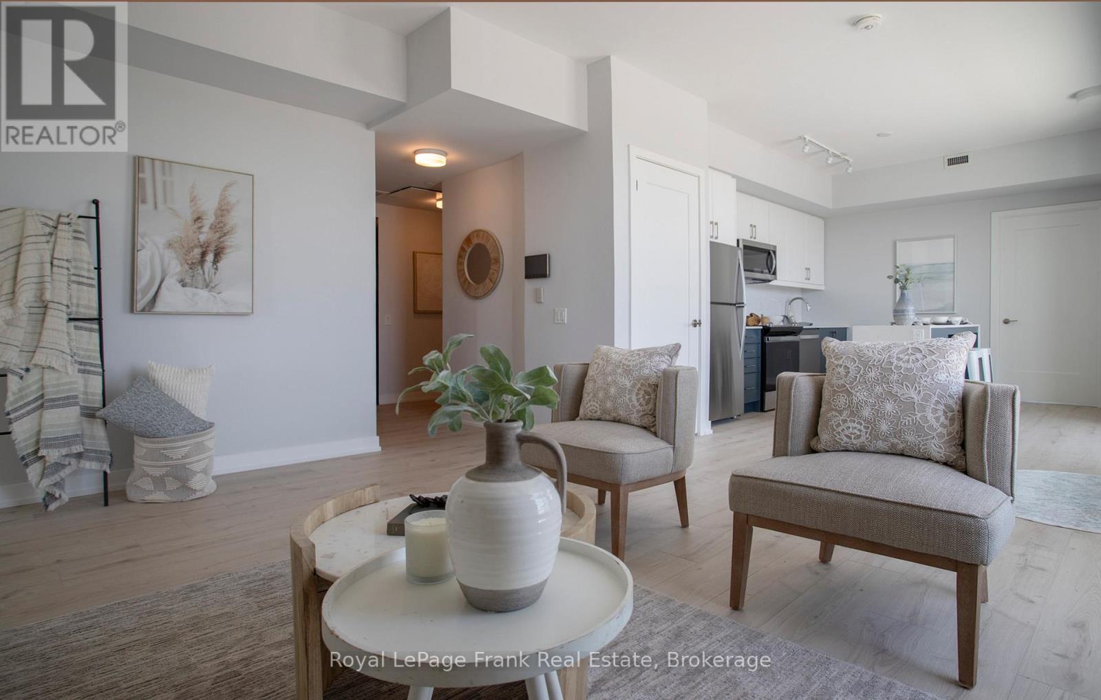 604 - 201 Brock Street S, Whitby, Ontario  L1N 4K2 - Photo 8 - E13234226