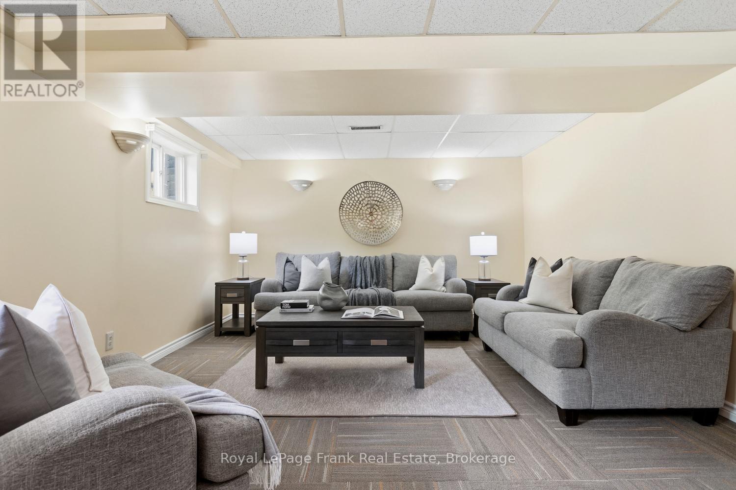 14 Beecroft Court, Whitby, Ontario L1P 1C7 - Photo 14 - E13234266