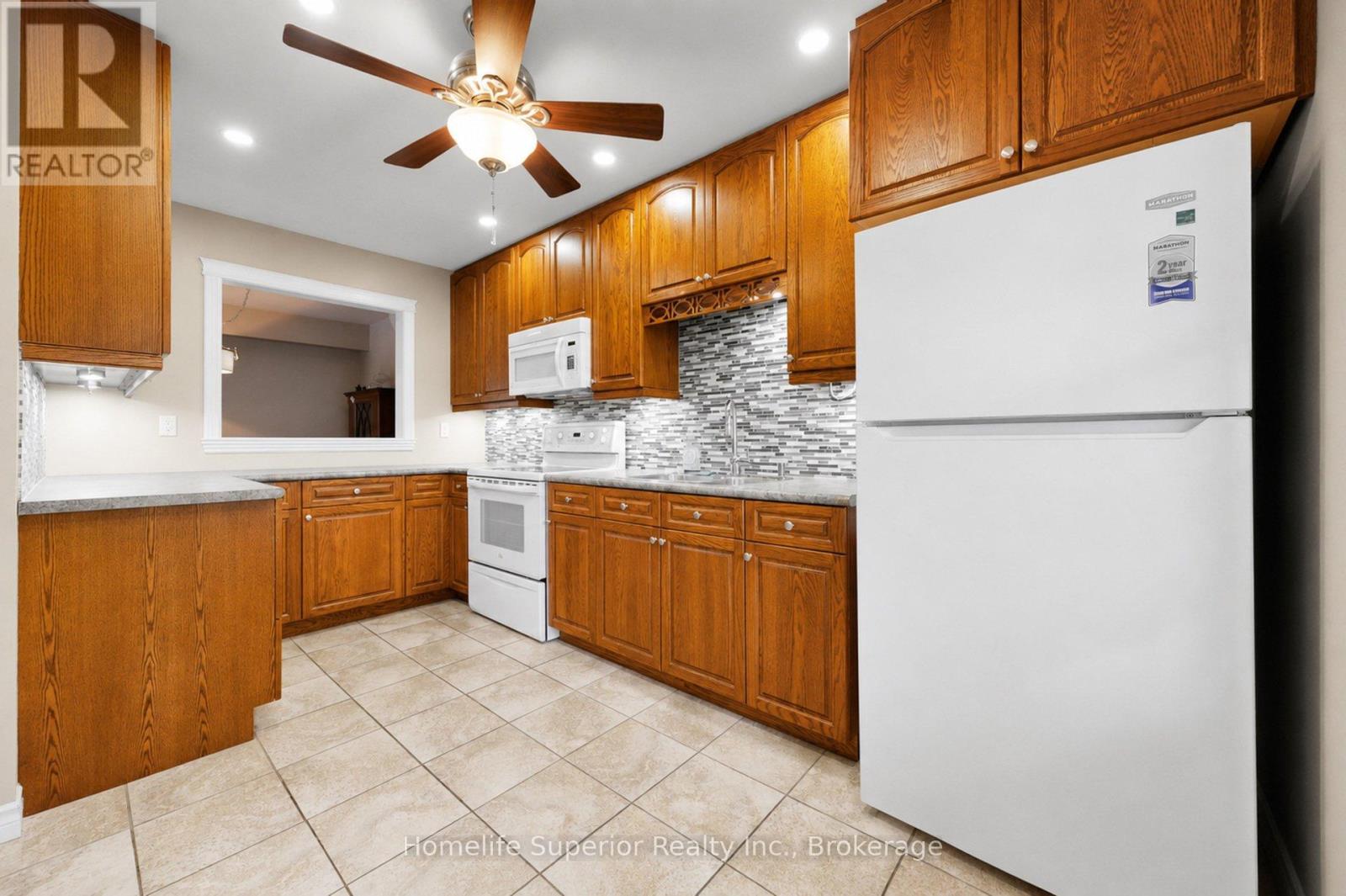 1057 Exeter Street, Oshawa, Ontario  L1G 7G9 - Photo 7 - E13234396
