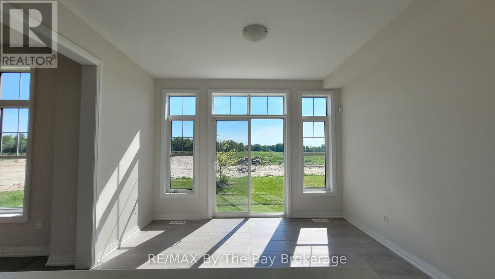 194 Union Boulevard, Wasaga Beach, Ontario  L9Z 0N9 - Photo 12 - S13234394