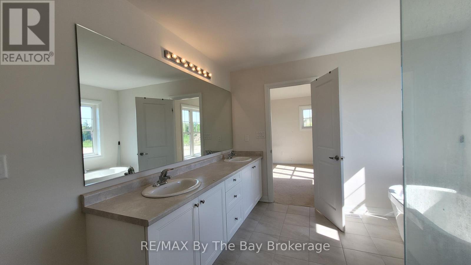 194 Union Boulevard, Wasaga Beach, Ontario  L9Z 0N9 - Photo 18 - S13234394