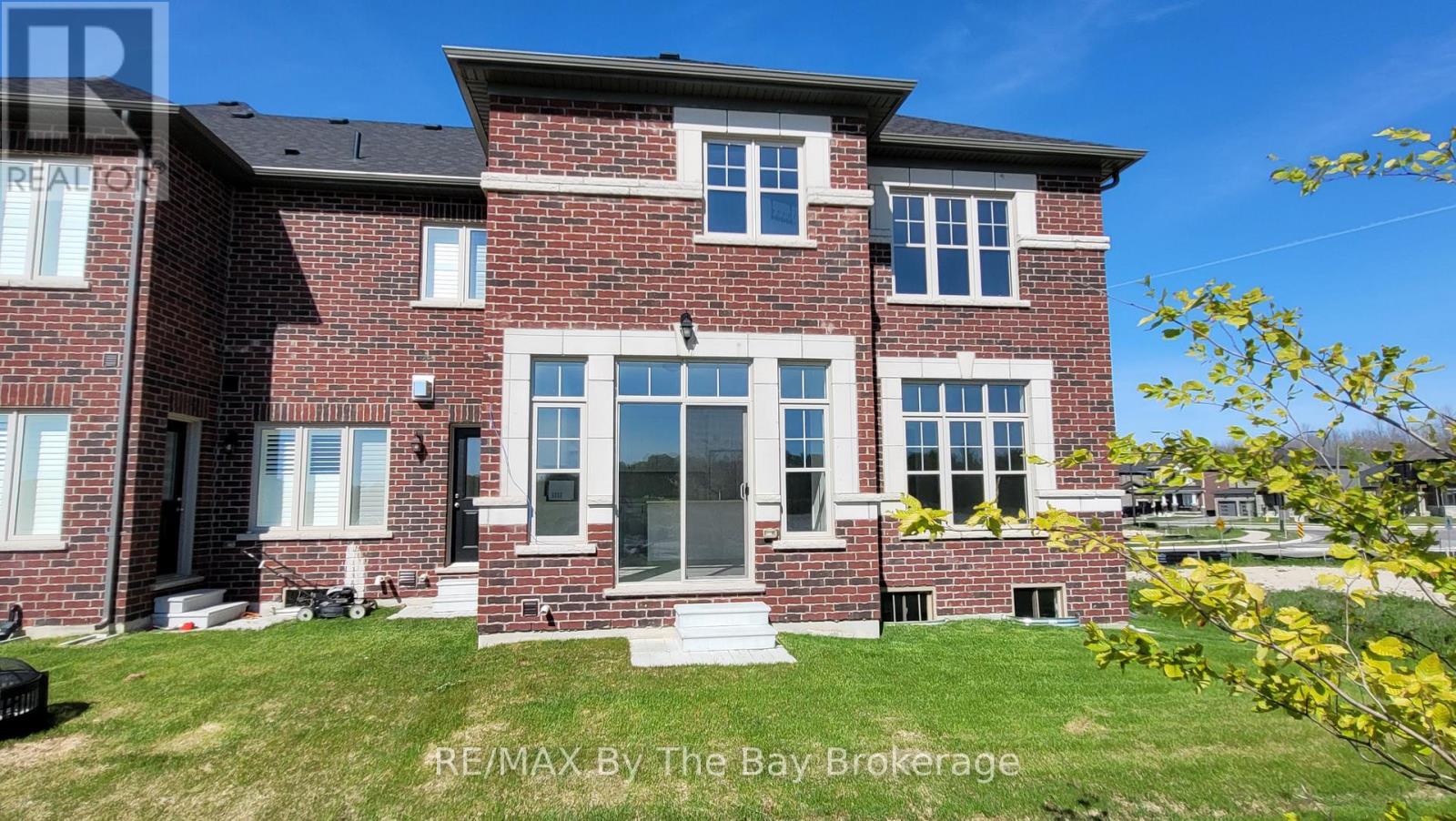 194 Union Boulevard, Wasaga Beach, Ontario  L9Z 0N9 - Photo 2 - S13234394
