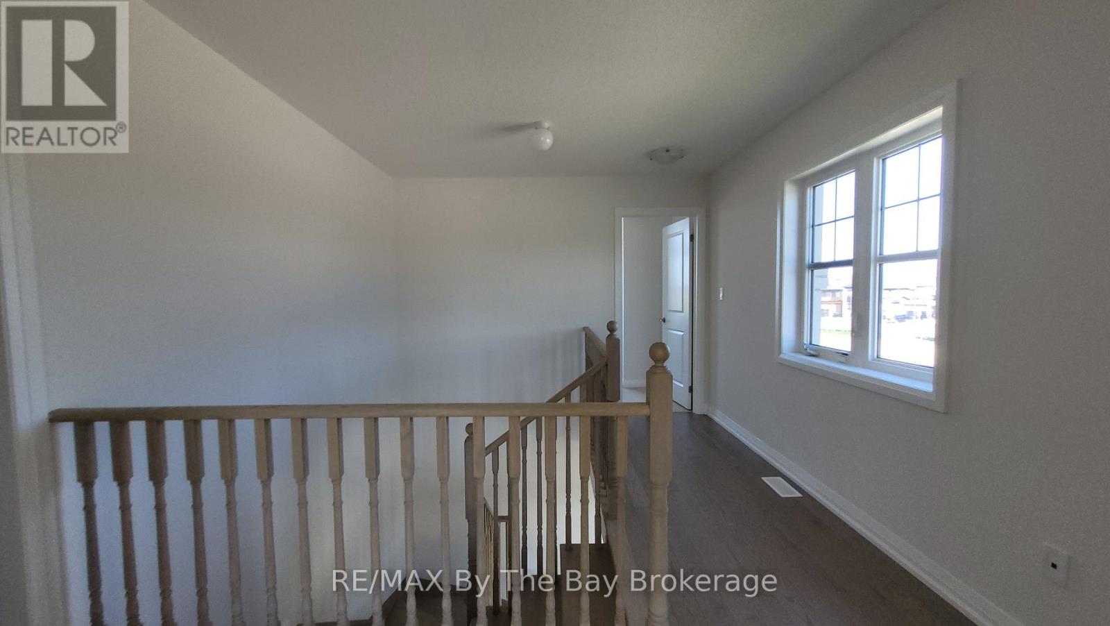 194 Union Boulevard, Wasaga Beach, Ontario  L9Z 0N9 - Photo 25 - S13234394