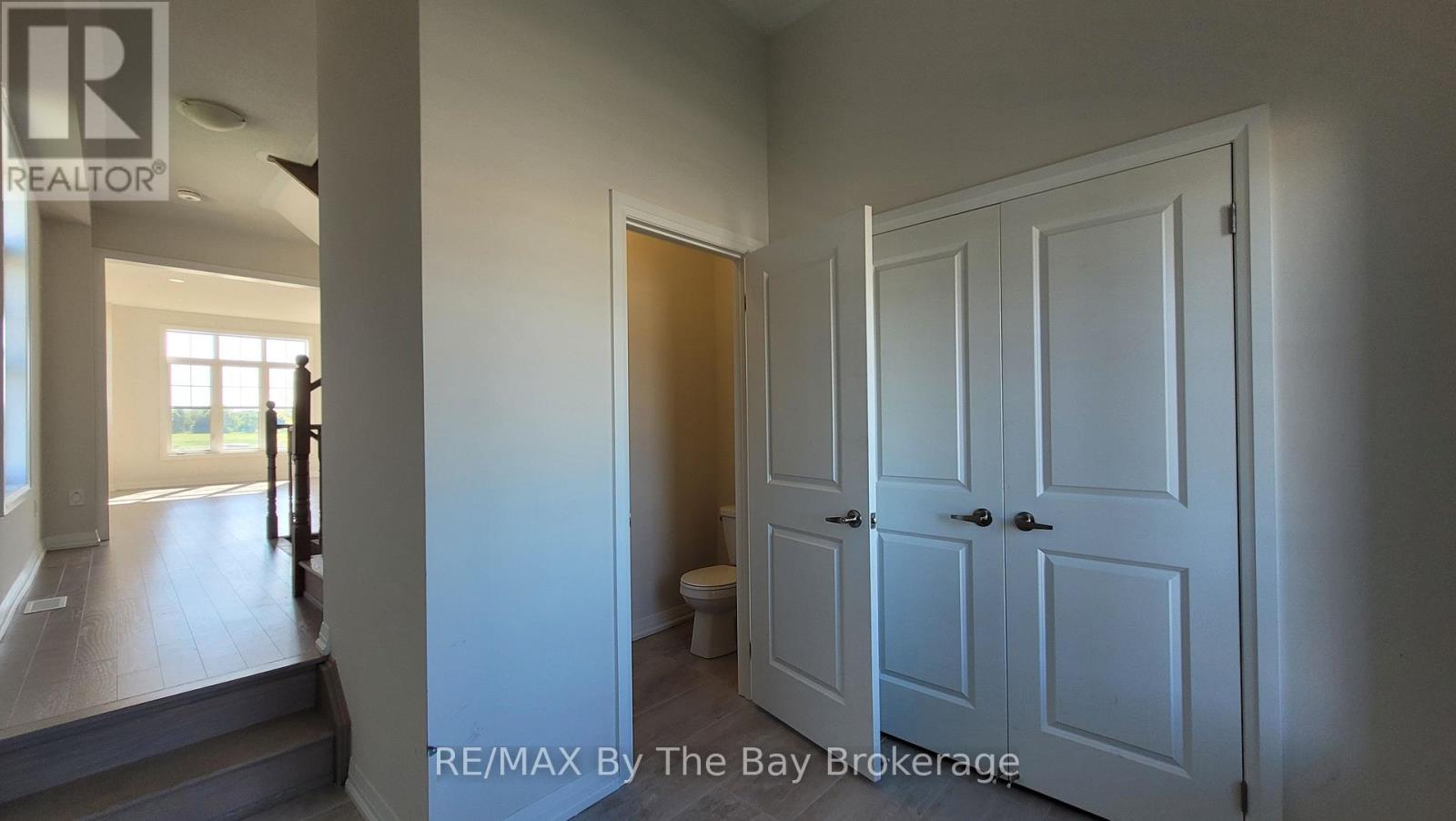 194 Union Boulevard, Wasaga Beach, Ontario  L9Z 0N9 - Photo 5 - S13234394