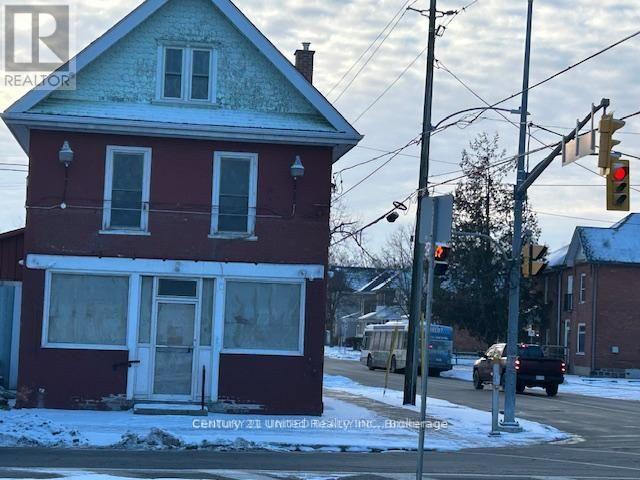 239 PARK STREET N, Peterborough, Ontario