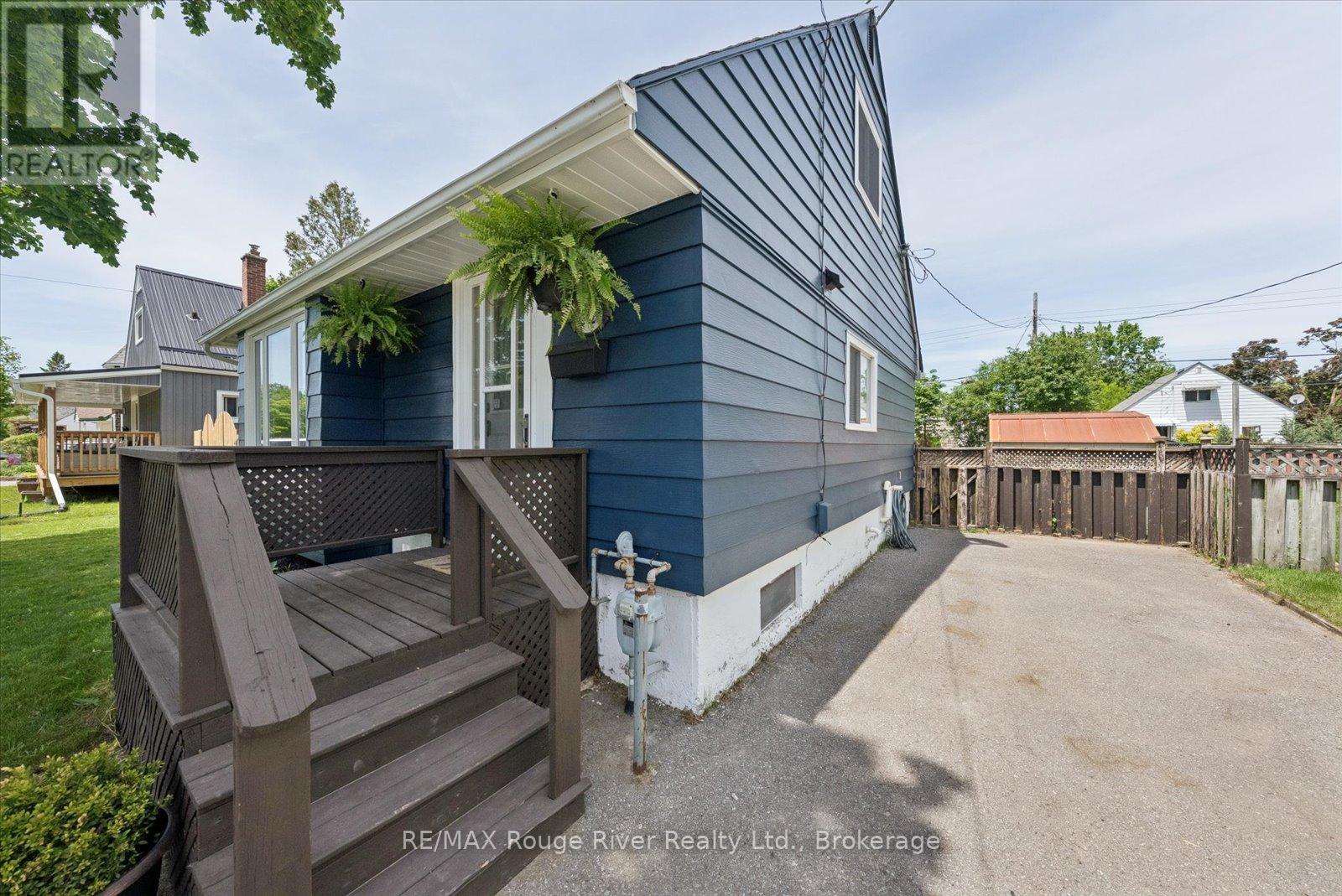 542 O'connell Road, Peterborough, Ontario  K9J 4E3 - Photo 3 - X13234504
