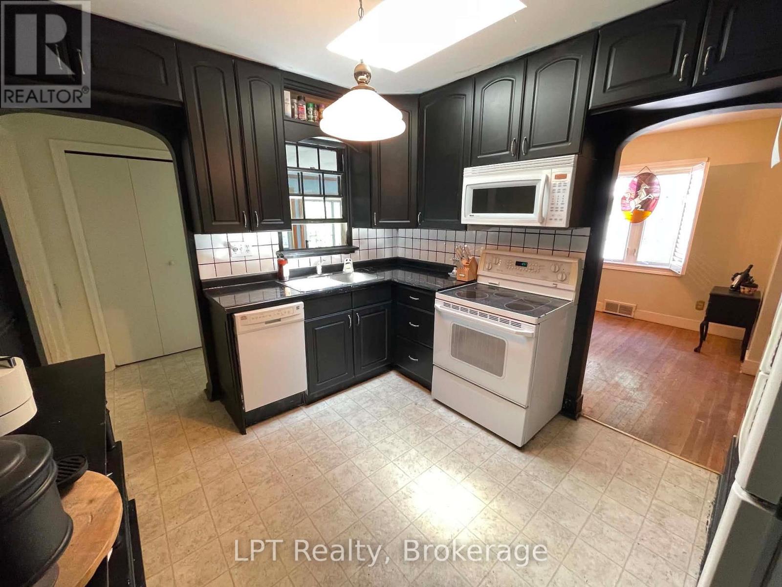 64 Marlatts Road, Thorold, Ontario  L2V 1M6 - Photo 10 - X13234516