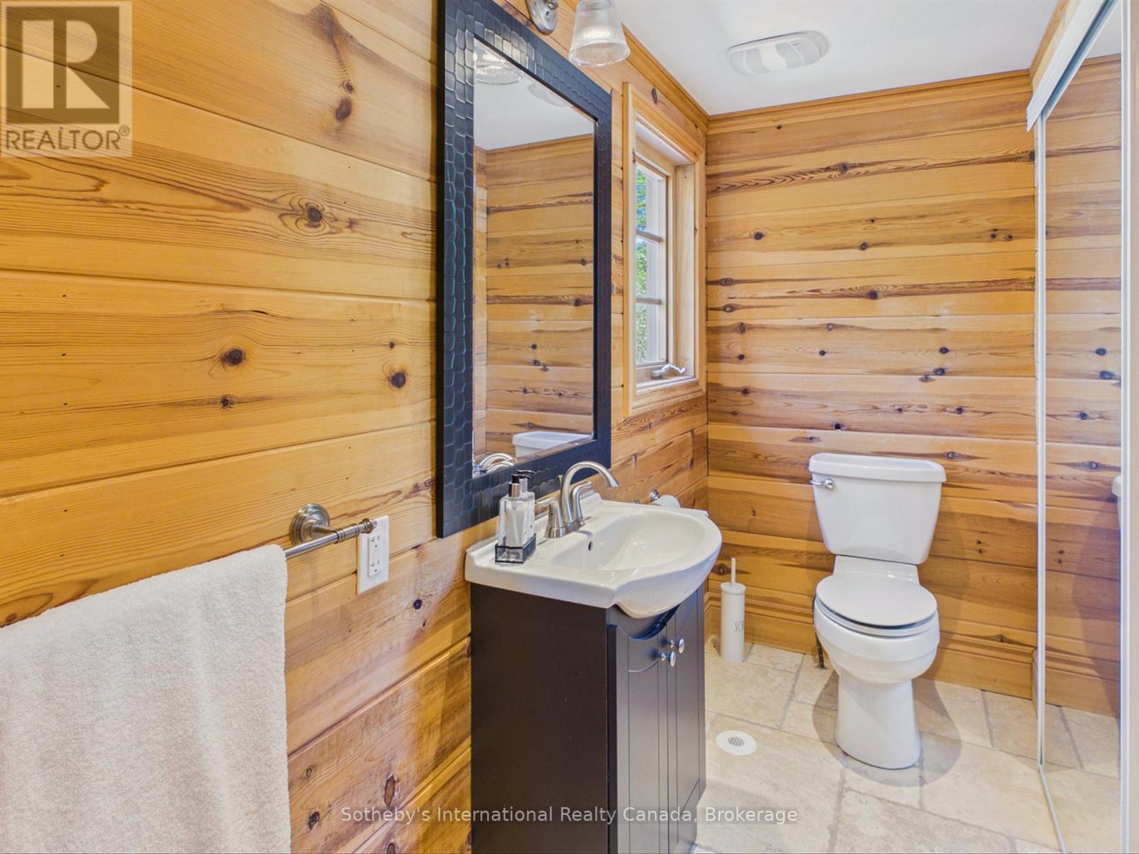 2889 Ahmic Lake Road, Magnetawan, Ontario  P0A 1P0 - Photo 17 - X13234476
