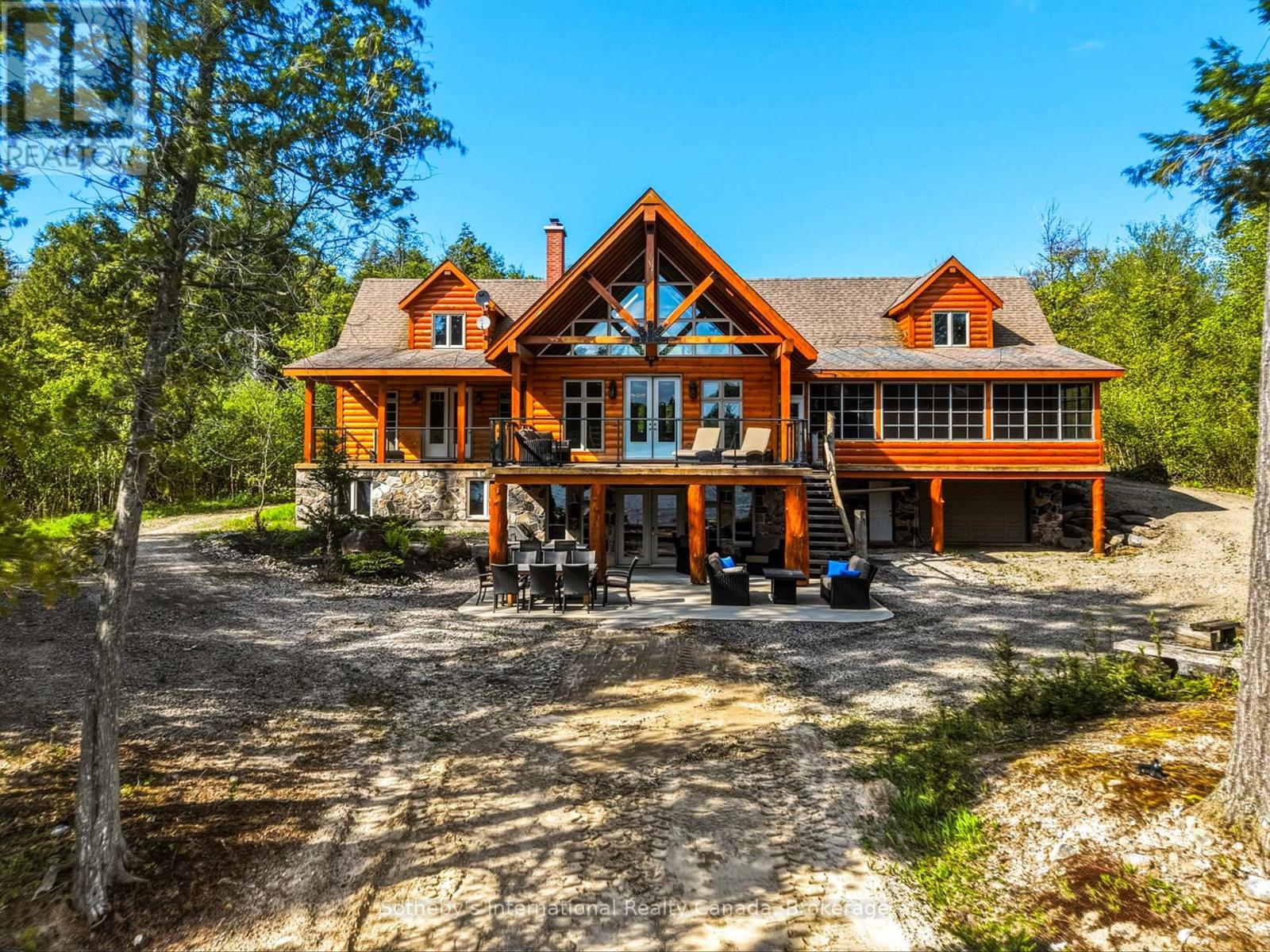 2889 Ahmic Lake Road, Magnetawan, Ontario  P0A 1P0 - Photo 2 - X13234476