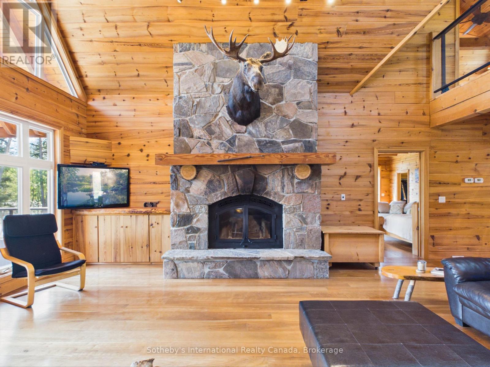 2889 Ahmic Lake Road, Magnetawan, Ontario  P0A 1P0 - Photo 6 - X13234476