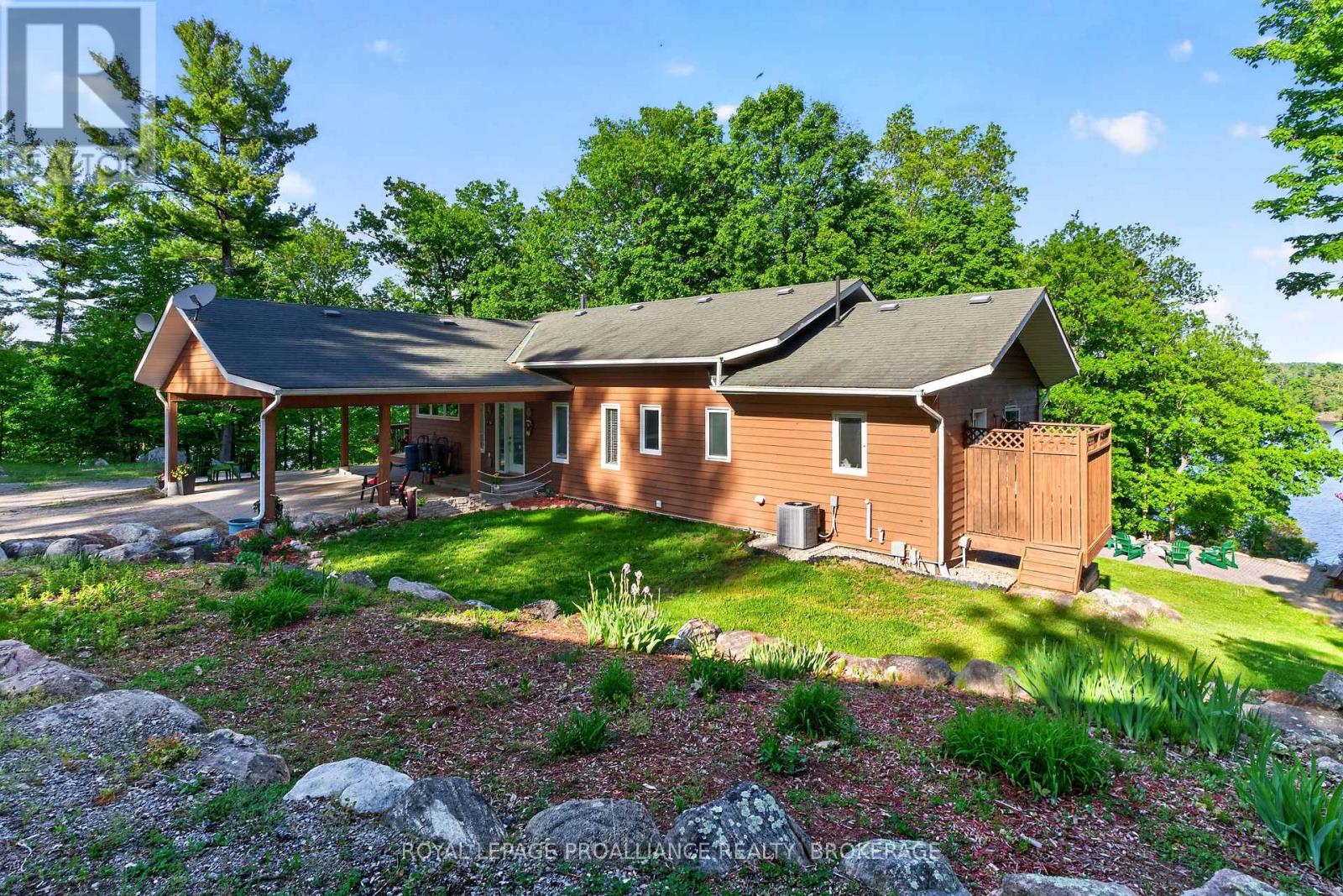 606 Whites Point Road, Rideau Lakes, Ontario  K0G 1E0 - Photo 14 - X12983198