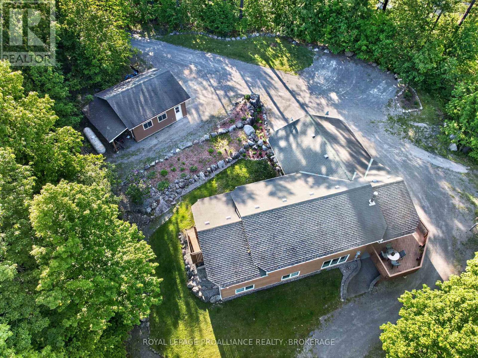 606 Whites Point Road, Rideau Lakes, Ontario  K0G 1E0 - Photo 6 - X12983198