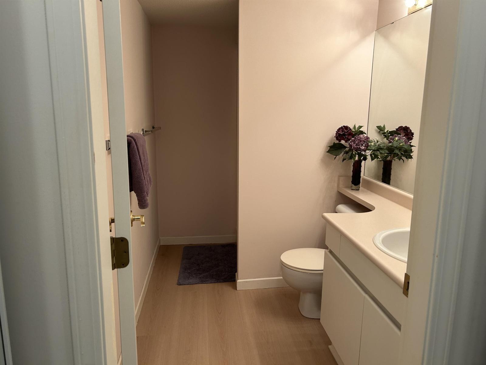 204 1533 Best Street, White Rock, British Columbia  V4B 4E9 - Photo 12 - R3118447