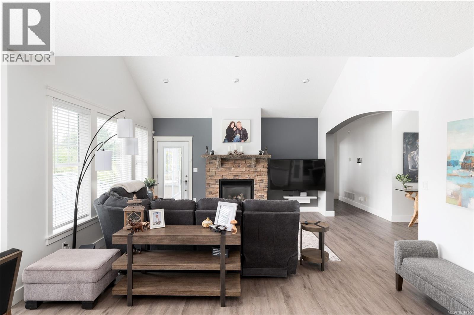 946 Gillespie Pl, Mill Bay, British Columbia  V8H 1H6 - Photo 15 - 1038760
