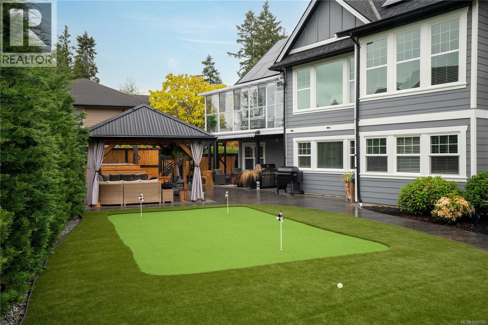946 Gillespie Pl, Mill Bay, British Columbia  V8H 1H6 - Photo 4 - 1038760