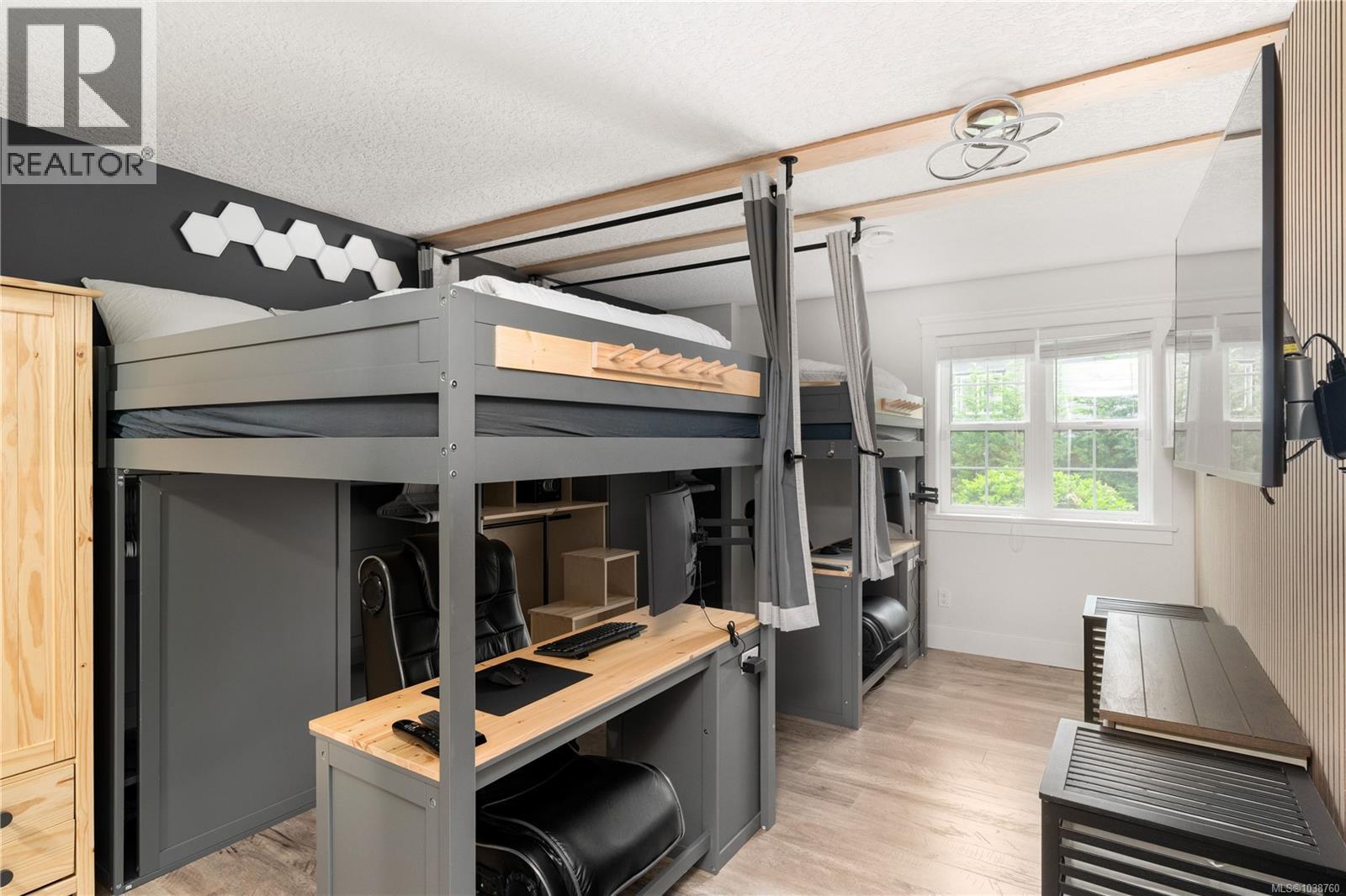 946 Gillespie Pl, Mill Bay, British Columbia  V8H 1H6 - Photo 33 - 1038760