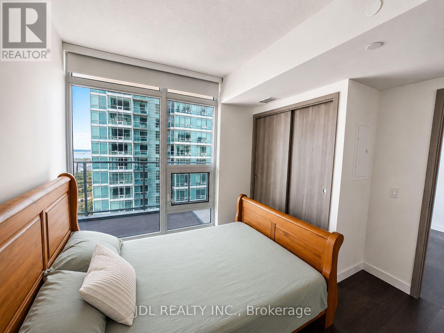 2505 - 1 Concord Cityplace Way, Toronto, Ontario  M5V 0X3 - Photo 10 - C13234234