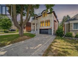 116 PARK HOME AVENUE, Toronto, Ontario