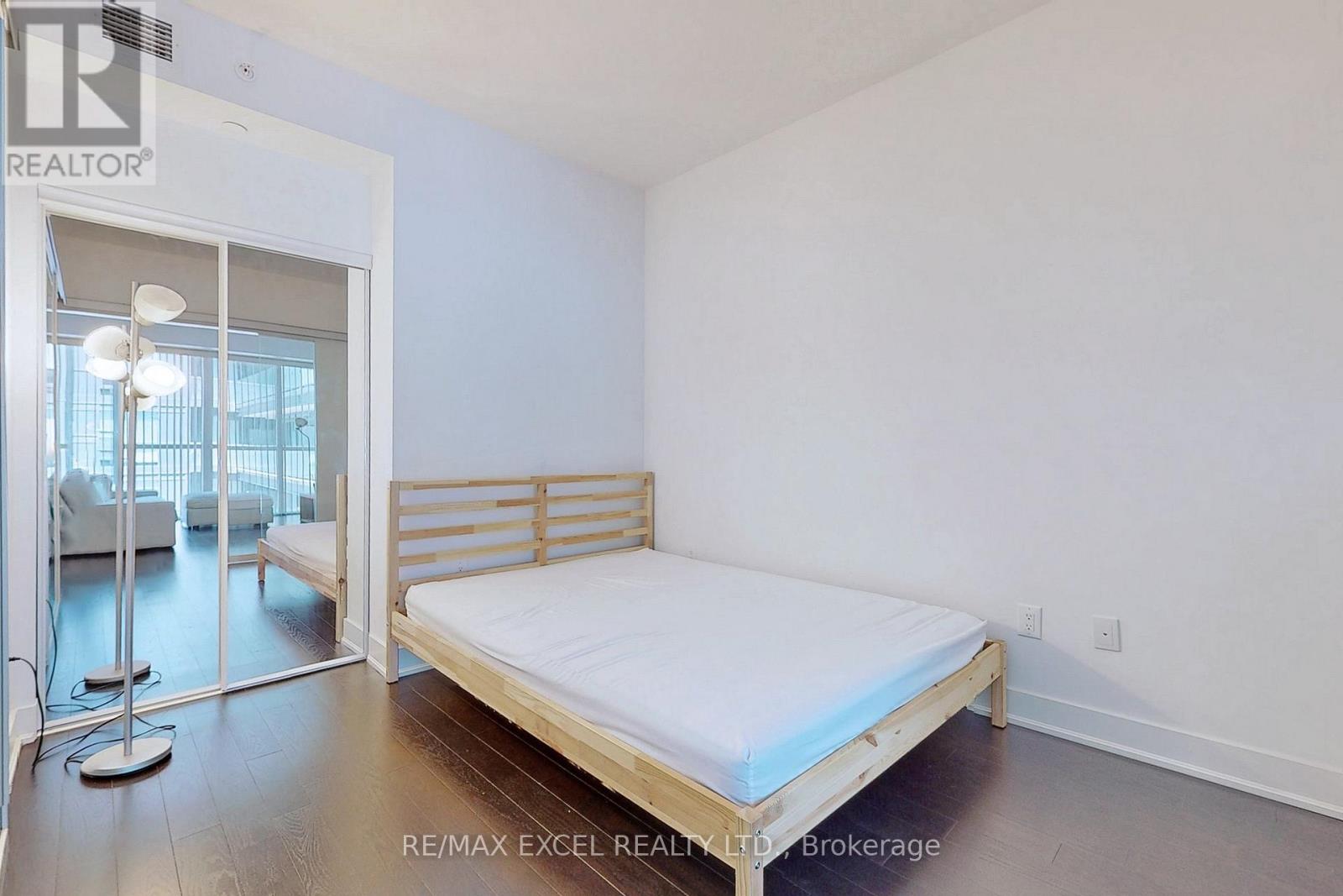 404 - 955 Bay Street, Toronto, Ontario  M5S 0C6 - Photo 10 - C13234424