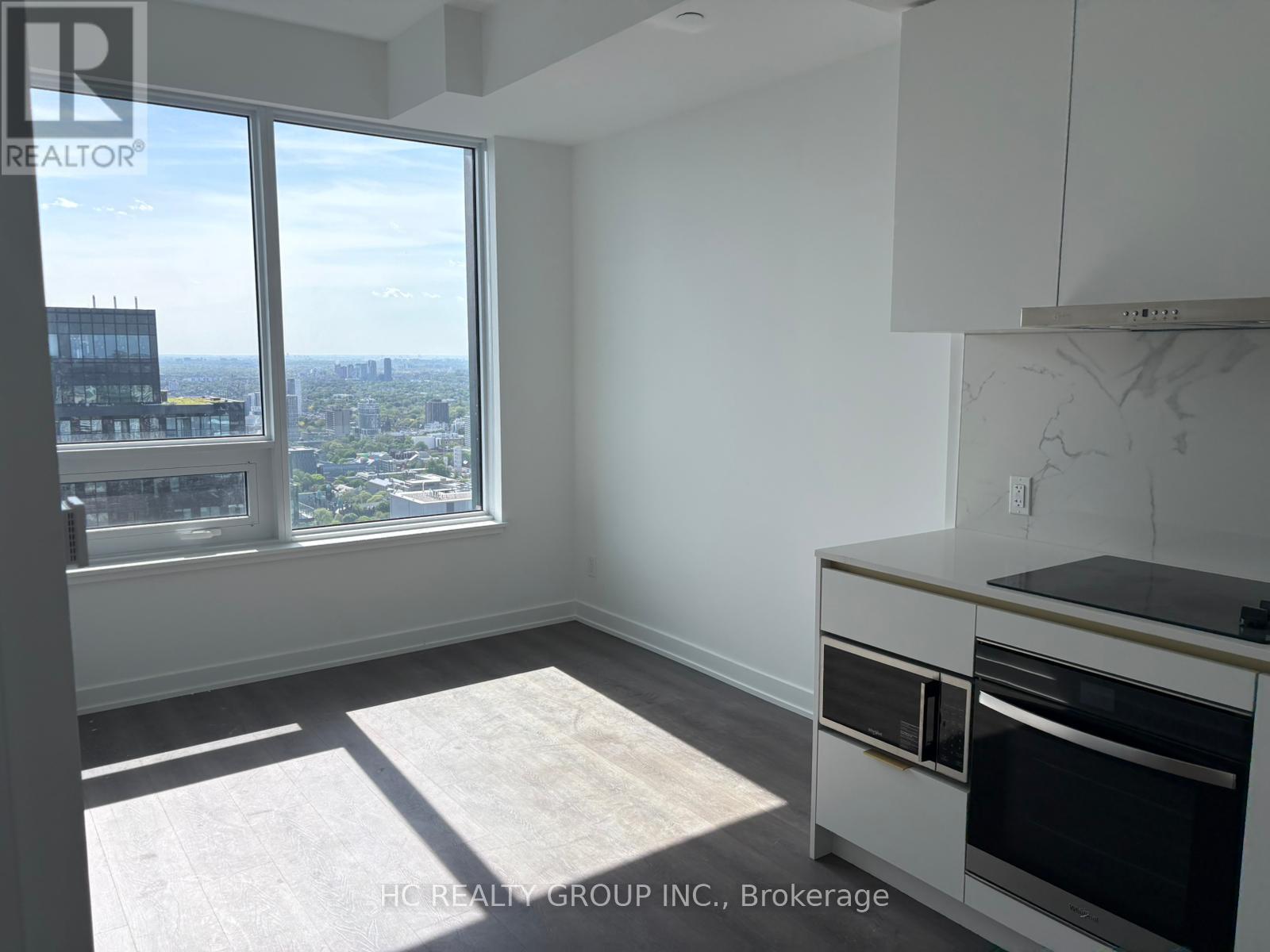 5201 - 8 Wellesley Street W, Toronto, Ontario  M4Y 0J5 - Photo 4 - C13234430