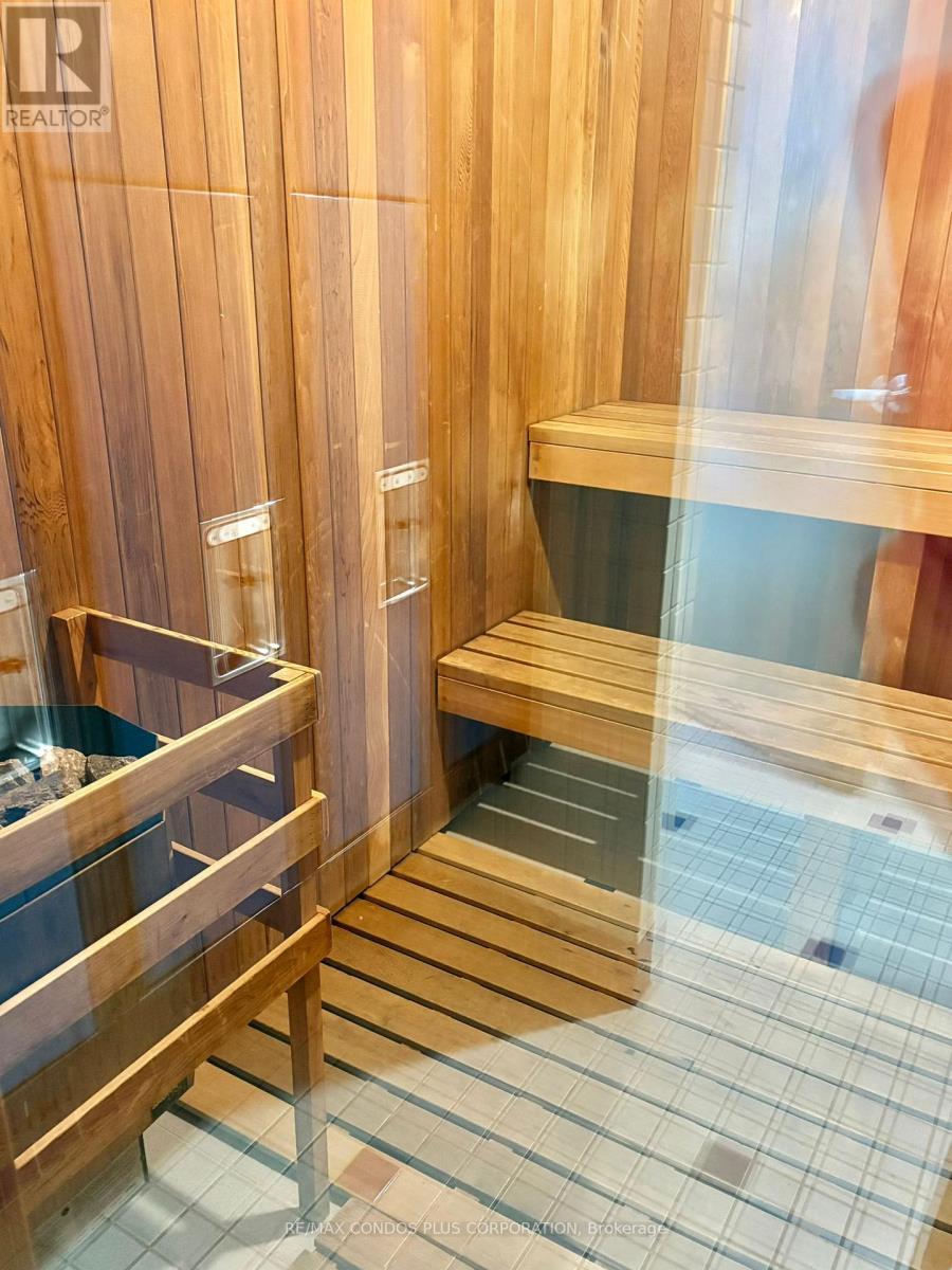 1005 - 1121 Bay Street, Toronto, Ontario  M5S 3L9 - Photo 12 - C13234526