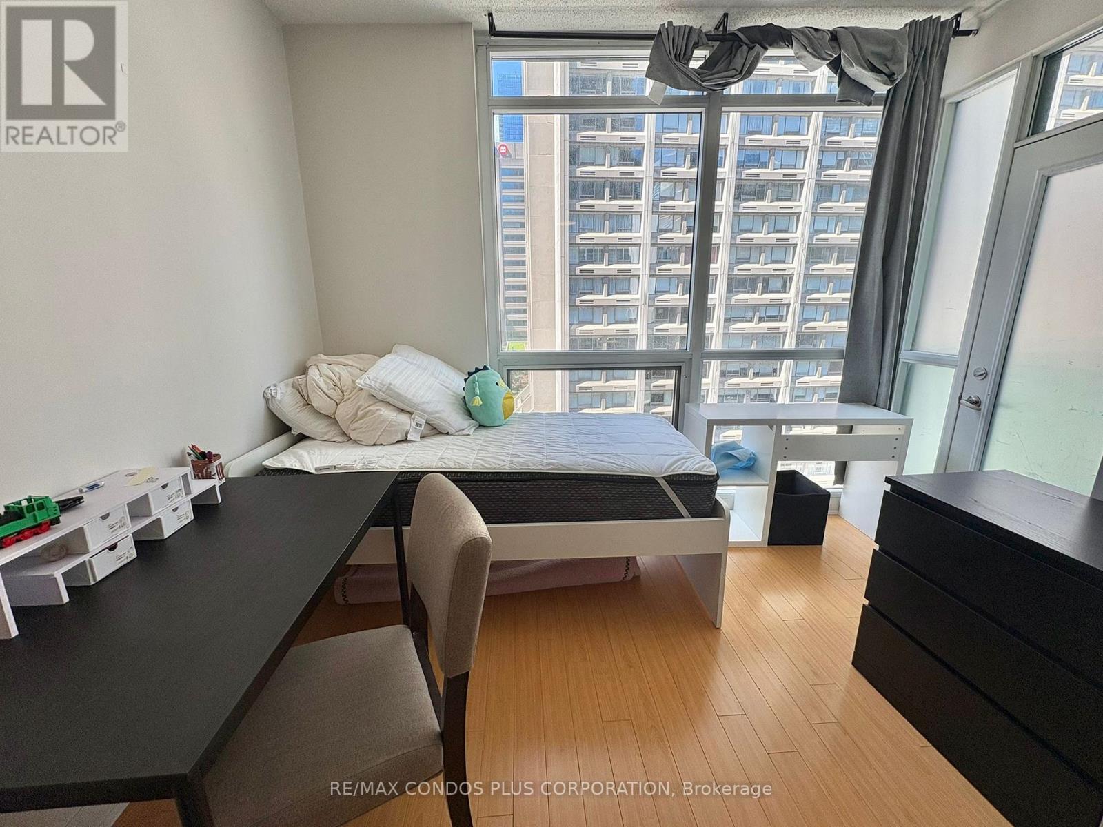 1005 - 1121 Bay Street, Toronto, Ontario  M5S 3L9 - Photo 3 - C13234526