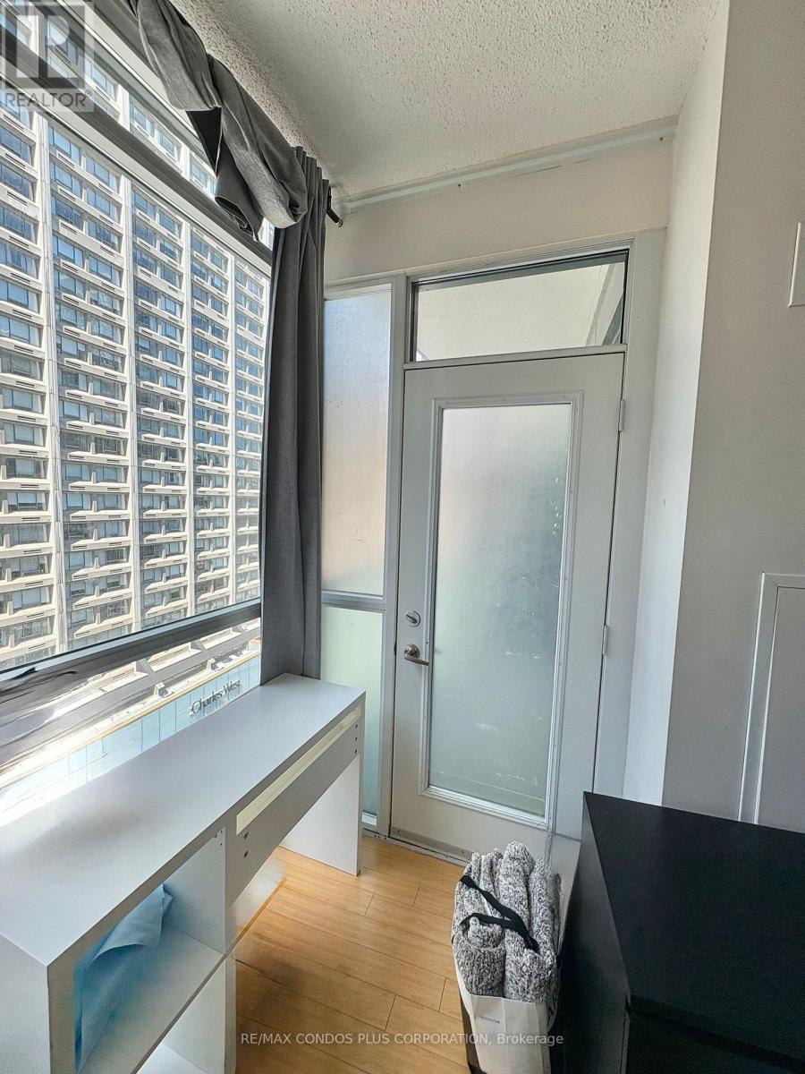 1005 - 1121 Bay Street, Toronto, Ontario  M5S 3L9 - Photo 8 - C13234526